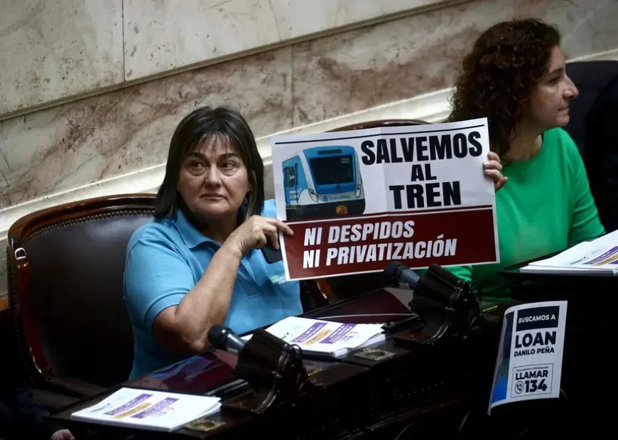 Milei's 90 Reforms Ignite Argentina Congress in Combative Address